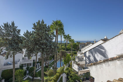 b48d547a07fb53fc868eafb0ddc47bf5 - 16