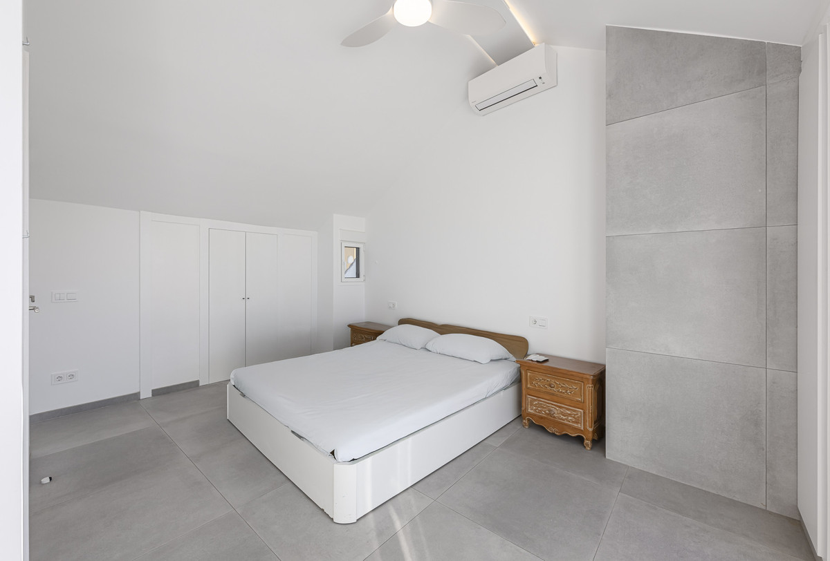 b48d547a07fb53fc868eafb0ddc47bf5 - 22