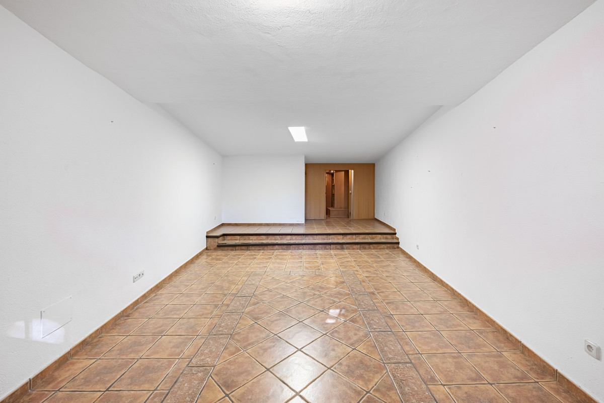 b48d547a07fb53fc868eafb0ddc47bf5 - 32