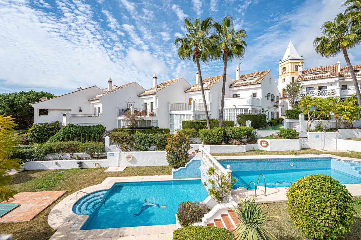 b48d547a07fb53fc868eafb0ddc47bf5 - 35