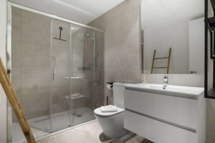 b495dd00644ee227bd6b43da77f8956a - 20