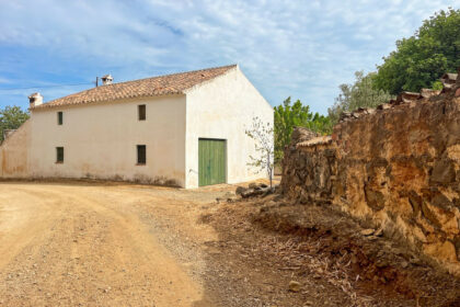 b4a159f4d9b93e2ecafec5e8b7ccee51 - 23