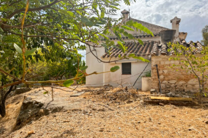 b4a159f4d9b93e2ecafec5e8b7ccee51 - 27