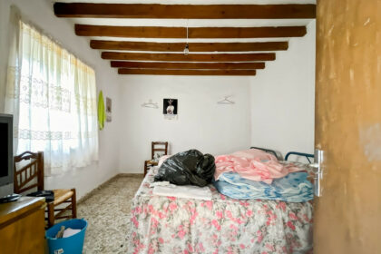 b4a159f4d9b93e2ecafec5e8b7ccee51 - 42