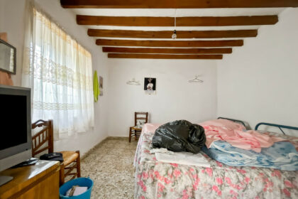 b4a159f4d9b93e2ecafec5e8b7ccee51 - 44