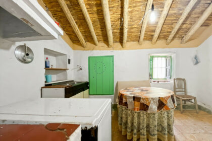 b4a159f4d9b93e2ecafec5e8b7ccee51 - 53