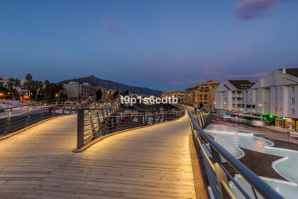 b538d7e8fb4bcc64566d74eb6fbd6bfd - 1