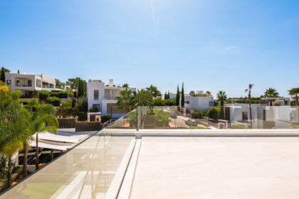 b56efa239ba2127eff5592632f679910 - 30