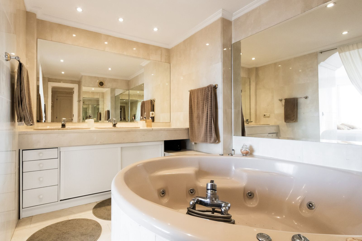 b58af84f92f2f667037532ef71ed3396 - 17