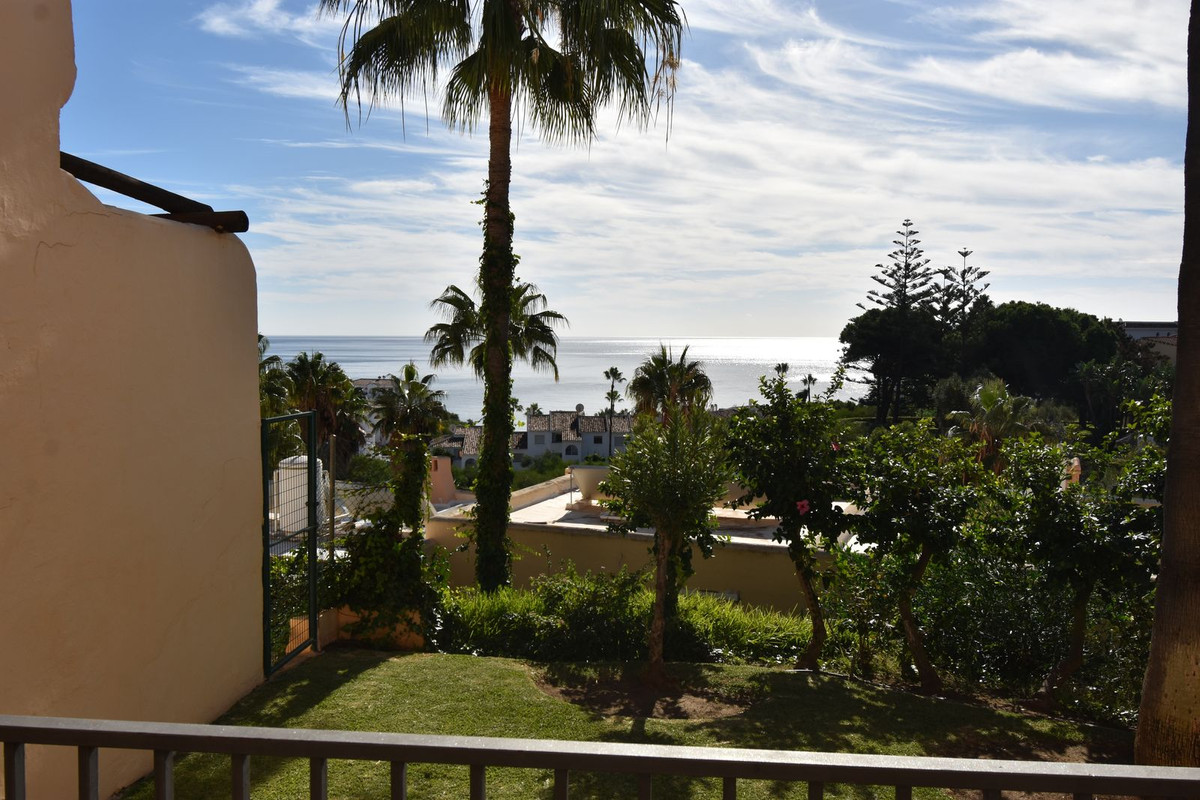 b5b86aa3b6feaf8cdf400e220dbe57b7 - 1