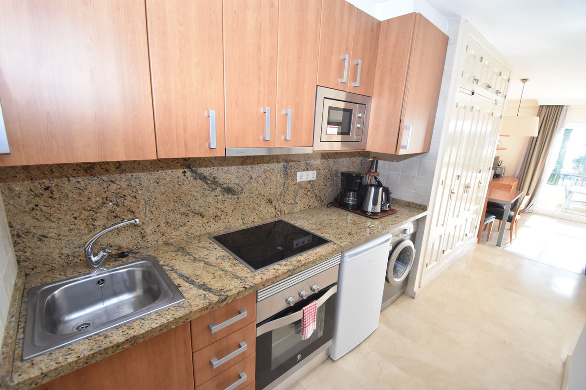 b5b86aa3b6feaf8cdf400e220dbe57b7 - 15