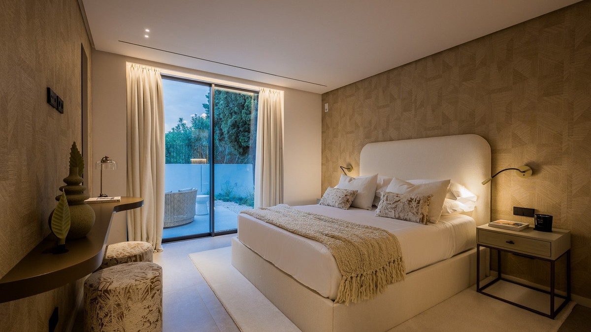 b697833487792c60229398628871d1af - 18