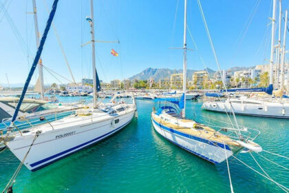 b6c23219d98455f7db5799a45ea13e75 - 23