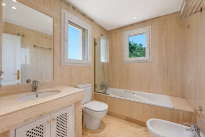 b712809718bafac489a2fb17d0838e18 - 10