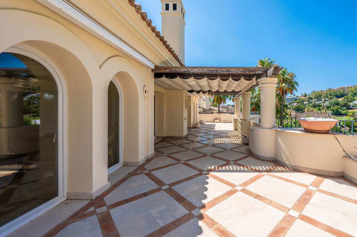 b712809718bafac489a2fb17d0838e18 - 25