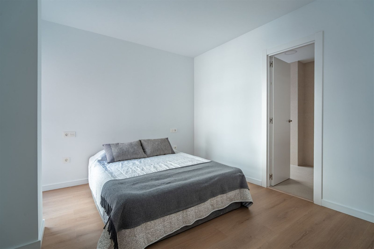 b78ce3e73f1a291606da7cd51a0f96b2 - 20