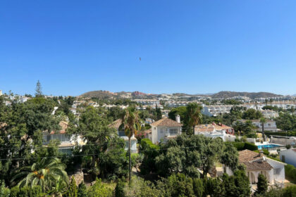 b896ac9f25b14ea6e59150239a58a1c4 - 10