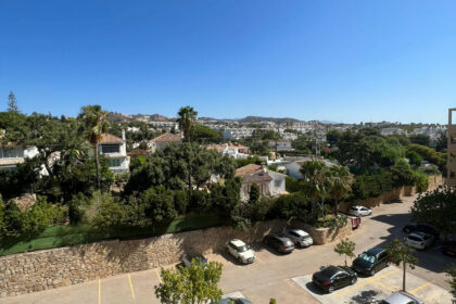 b896ac9f25b14ea6e59150239a58a1c4 - 2