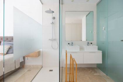 b8a075708a9ea07f570fc34a8c9be2bd - 12