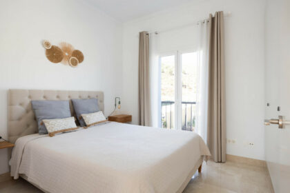 b8a075708a9ea07f570fc34a8c9be2bd - 15