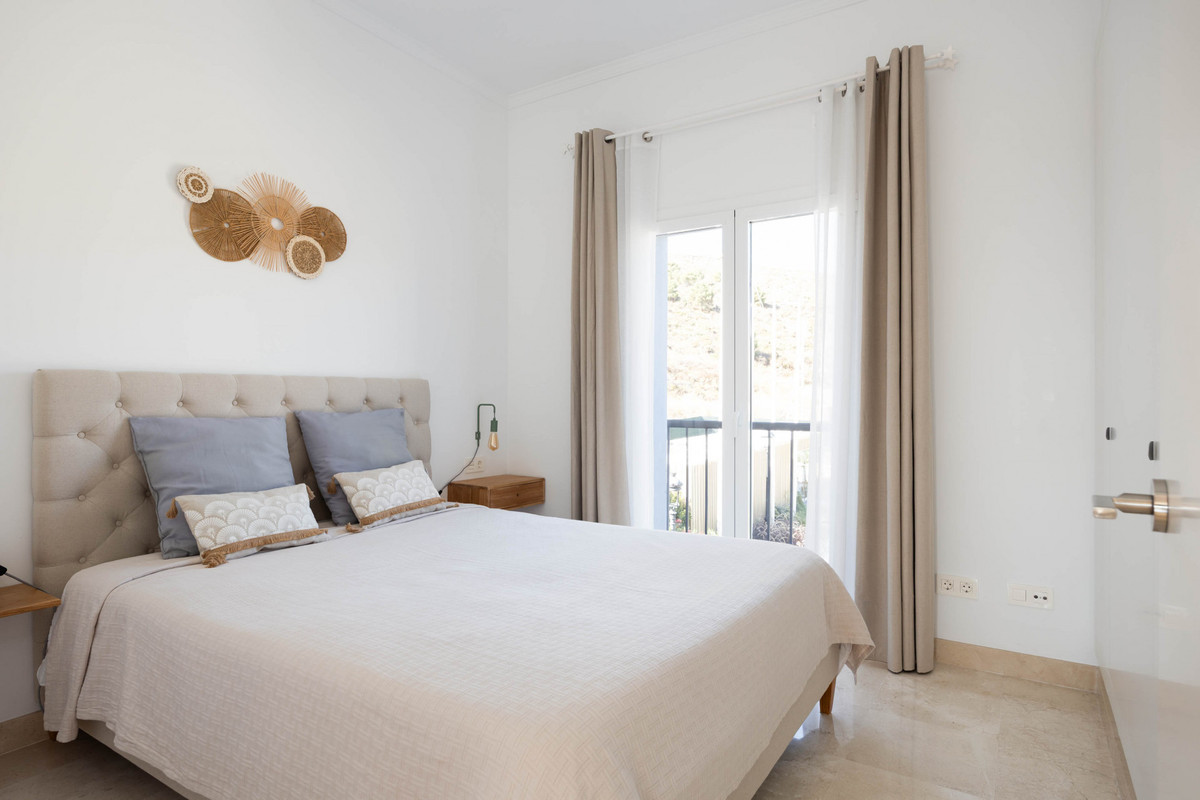 b8a075708a9ea07f570fc34a8c9be2bd - 15