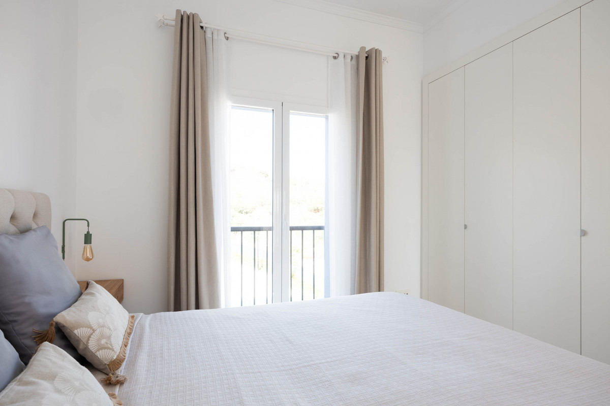 b8a075708a9ea07f570fc34a8c9be2bd - 17