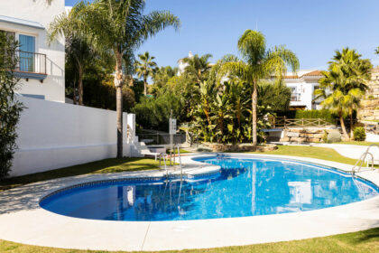 b8a075708a9ea07f570fc34a8c9be2bd - 24