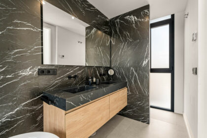 b8a31ffbd6efb7ef41dc794f24e5344d - 20