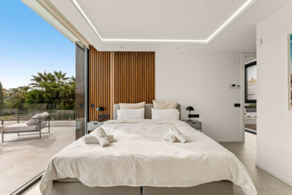 b8a31ffbd6efb7ef41dc794f24e5344d - 23