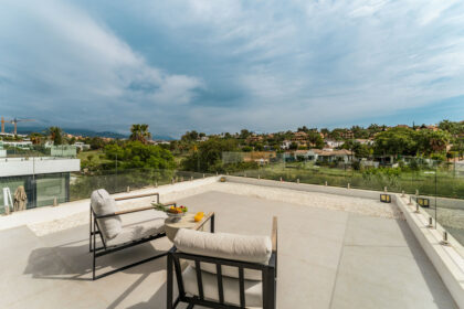 b8a31ffbd6efb7ef41dc794f24e5344d - 28