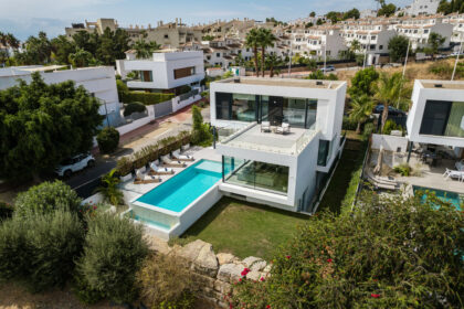 b8a31ffbd6efb7ef41dc794f24e5344d - 31