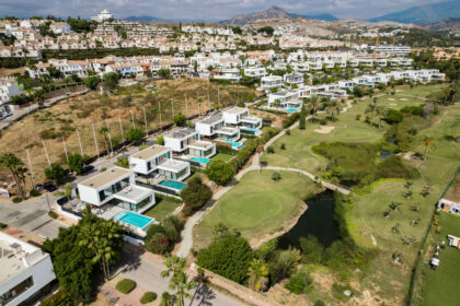 b8a31ffbd6efb7ef41dc794f24e5344d - 37