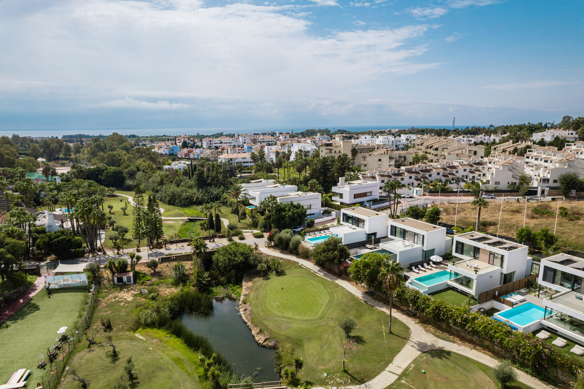 b8a31ffbd6efb7ef41dc794f24e5344d - 39