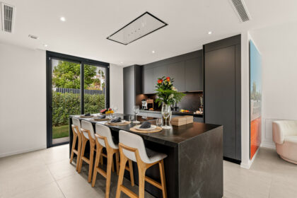 b8a31ffbd6efb7ef41dc794f24e5344d - 4