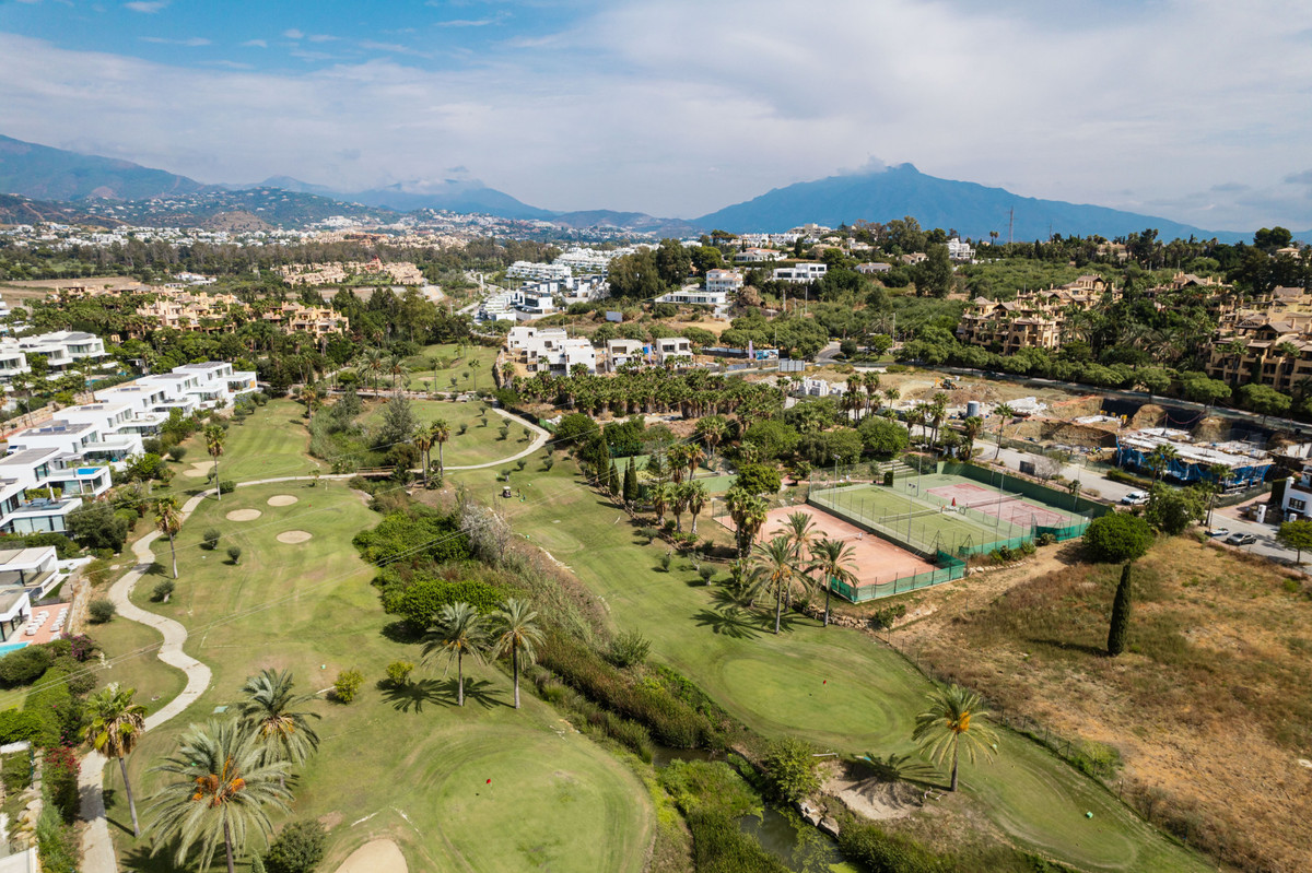 b8a31ffbd6efb7ef41dc794f24e5344d - 40