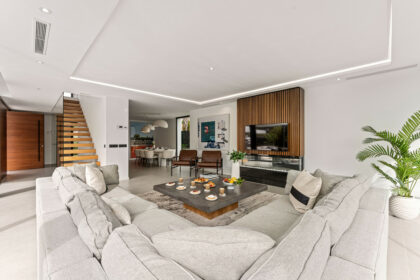 b8a31ffbd6efb7ef41dc794f24e5344d - 7