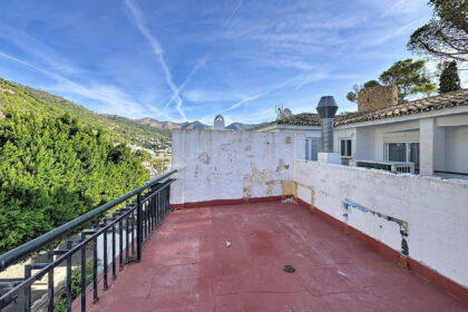 b90f97d097c08dfcd4732ded10ec00b9 - 1