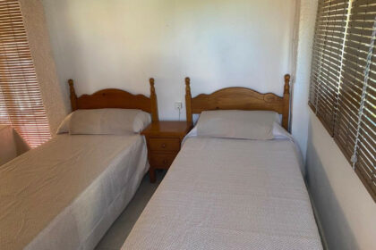 b93c4cd5a9b4f0b146ef4bc9d33b60b5 - 25