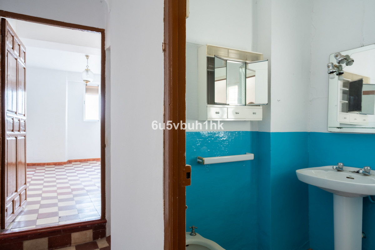 b941f726b2e15ebea4fcdd94e2e352bf - 12