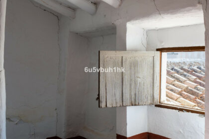 b941f726b2e15ebea4fcdd94e2e352bf - 21