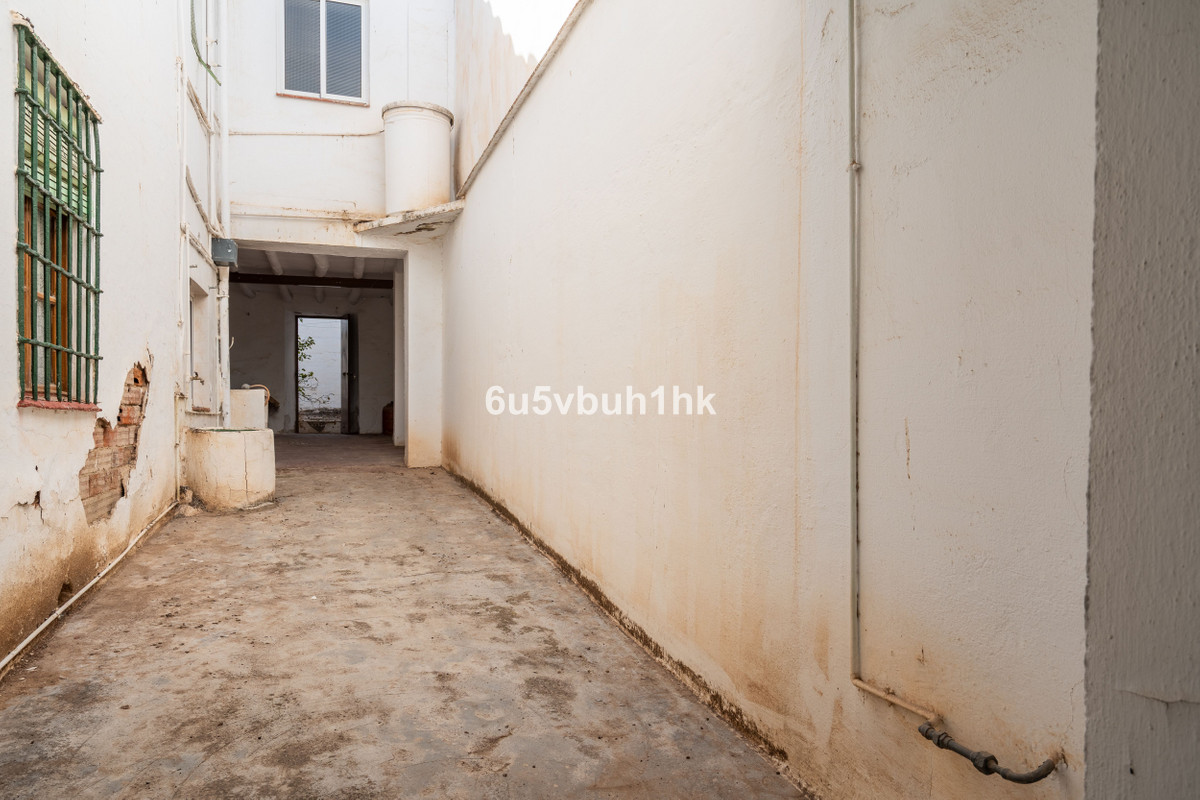 b941f726b2e15ebea4fcdd94e2e352bf - 23