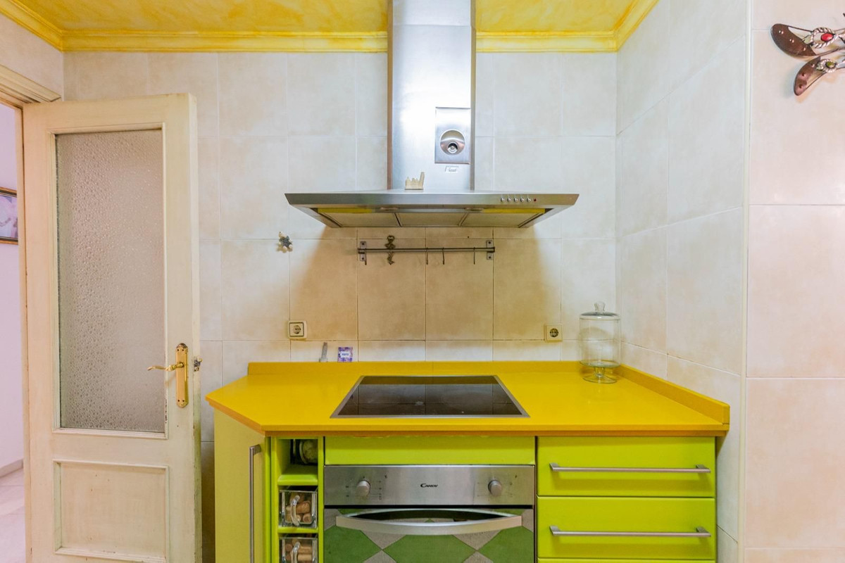 b9527fbc0ab013803e98753d9d01cfde - 11