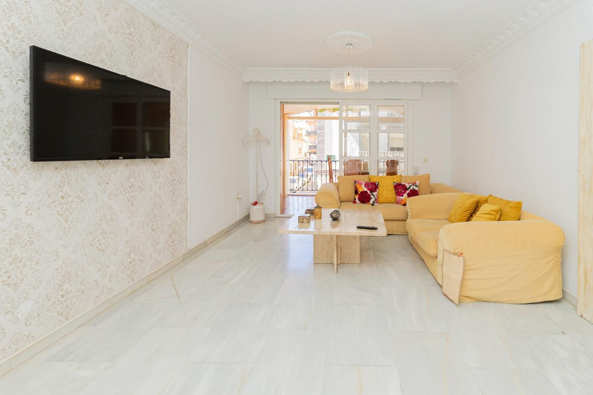 b9527fbc0ab013803e98753d9d01cfde - 2