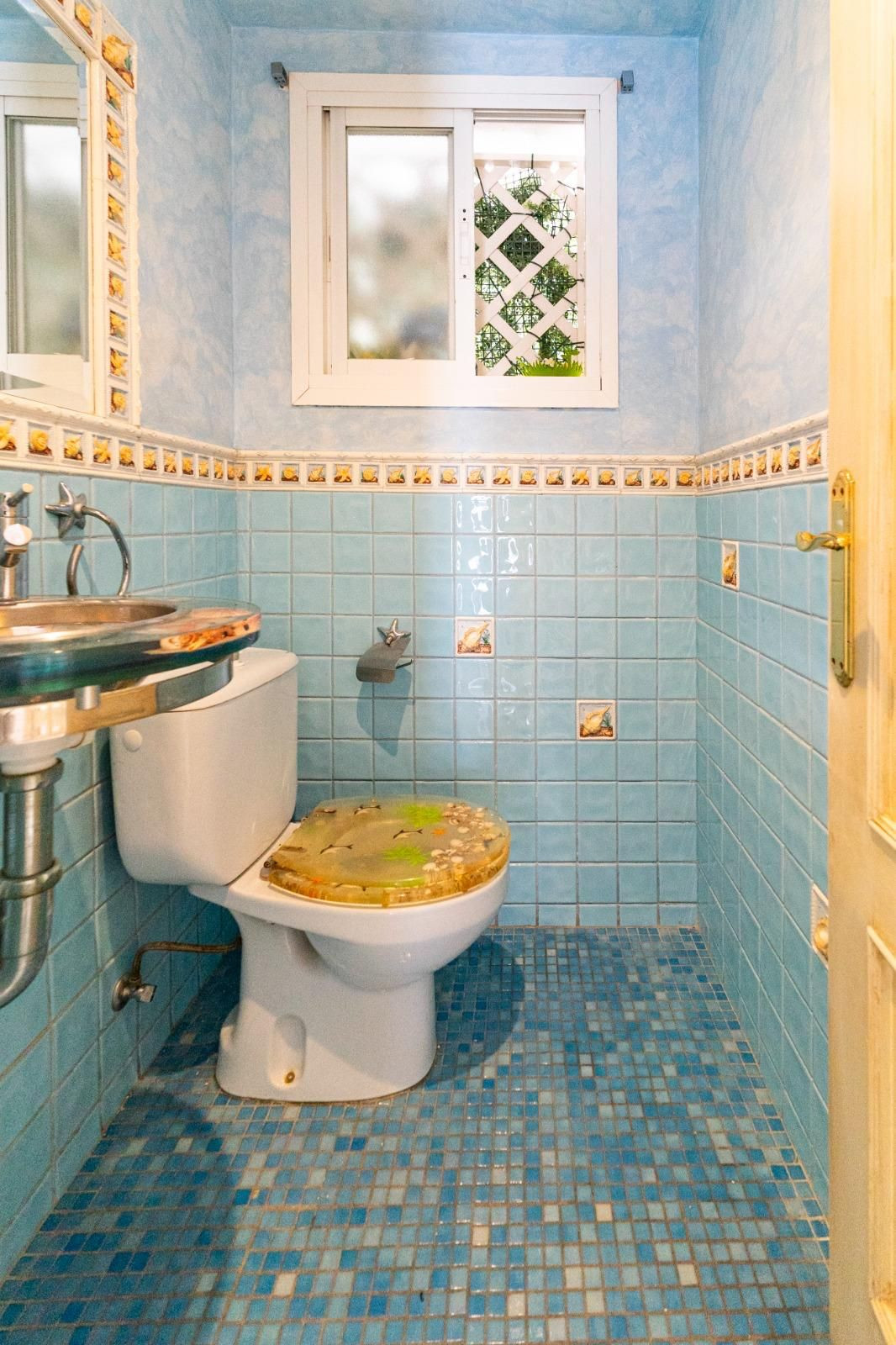 b9527fbc0ab013803e98753d9d01cfde - 20