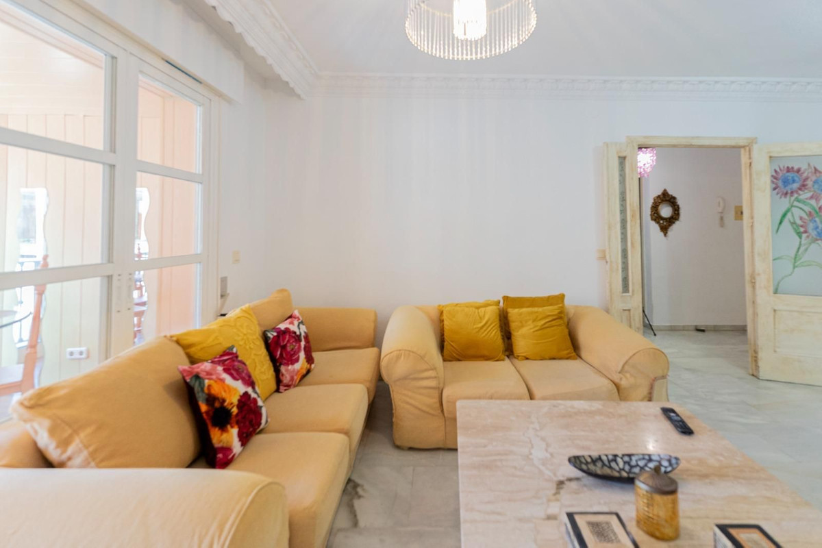 b9527fbc0ab013803e98753d9d01cfde - 4