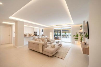 b98138ef80932be4a8f3c30a1c3827c1 - 1