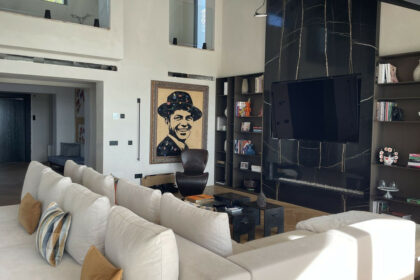 b9b22a974e27fb2d4a4064627c1de79e - 10