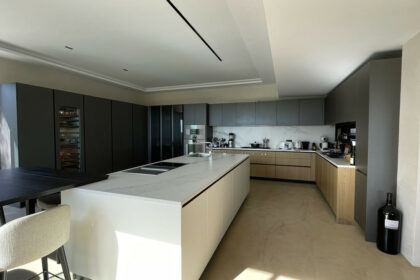 b9b22a974e27fb2d4a4064627c1de79e - 30