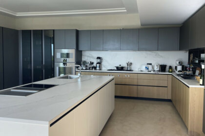 b9b22a974e27fb2d4a4064627c1de79e - 32