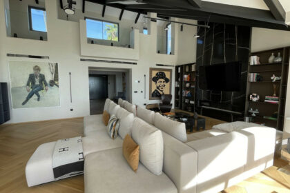 b9b22a974e27fb2d4a4064627c1de79e - 8